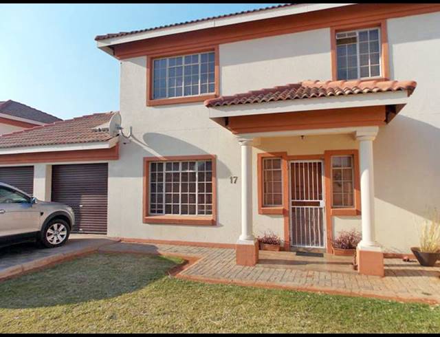 2 BEDROOM DUPLEX FOR SALE IN ONVERWACHT